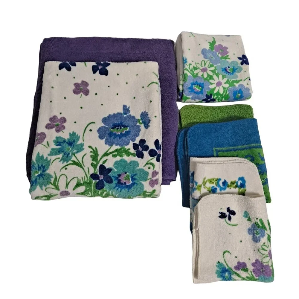 Vintage Martex Bath Hand Towel Washcloth Set Floral Purple Retro Soft 60s 70s US